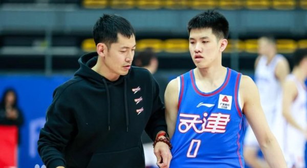 方舟配资 记者：天津男篮主帅张庆鹏接近出任北控男篮主帅