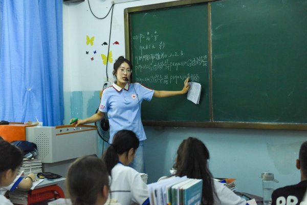 纵信优配 报效祖国 建功西部丨哈师大研支团：愿做阿勒泰教育星河中的璀璨之光